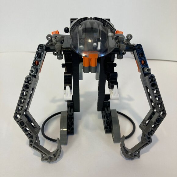 LEGO Bionicle 8556 Boxor Titan Mech Warrior Nuparu Matoran With Manuals No Mask - Picture 3 of 10